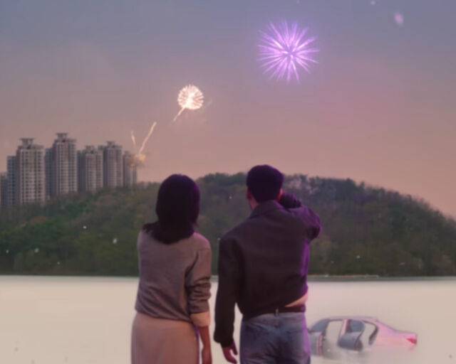 변요한과 차주영은 집이 터지는 것을 보며 크게 웃었다. / 백설 육수링 광고