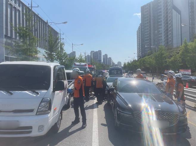 경기 의정부시 6중 추돌사고 [제공-경기북부소방재난본부]