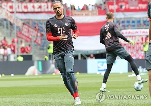 바이에른 뮌헨이 거액을 투자했던 공격수 르로이 사네의 이적료 회수에 실패했다. 재계약에도 실패하며 공짜로 떠나보냈다.&nbsp;  갈라타사라이가 12일(한국시간) 공식 홈페이지를 통해 구단이 르로이 사네와 협상을 시작했다고 발표했다.&nbsp;연합뉴스