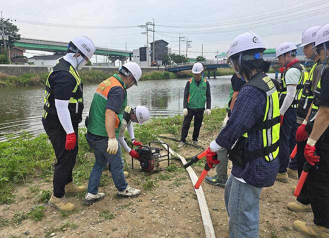 김해 안전기동대 훈련 모습 [촬영 이준영]