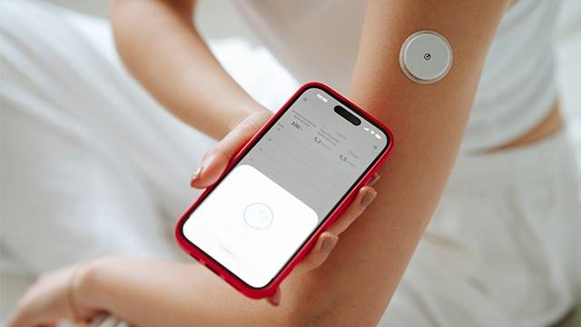 스마트의료기기의&nbsp;활용으로 당뇨병,&nbsp;고혈압&nbsp;등&nbsp;만성질환&nbsp;관리&nbsp;방식이&nbsp;달라지고&nbsp;있다｜출처:&nbsp;클립아트코리아