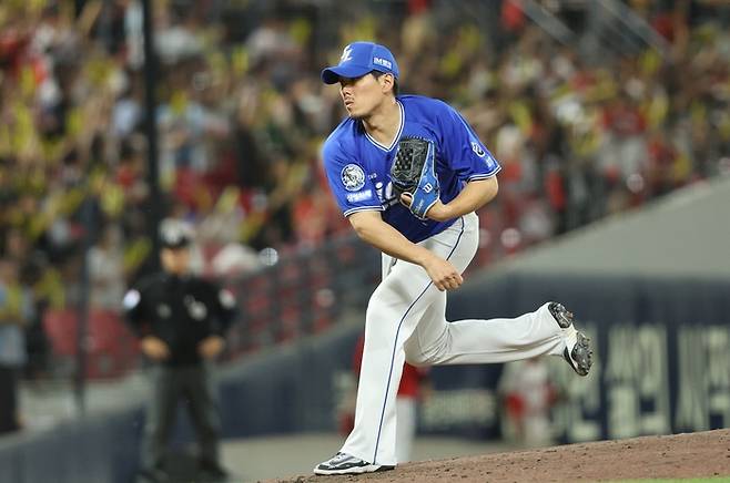 삼성 김재윤이 11일 광주-기아 챔피언스 필드에서 열린 2025 KBO리그 KIA전에서 역투하고 있다. 사진 | 삼성 라이온즈