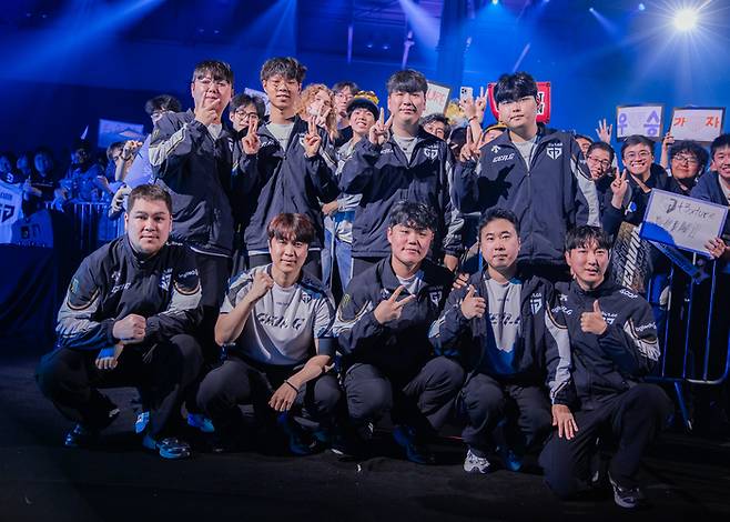 젠지가 마스터스 토론토 스위스 스테이지에서 2전 전승을 거두며 플레이오프 티켓을 따냈다. 사진 | 라이엇 게임즈