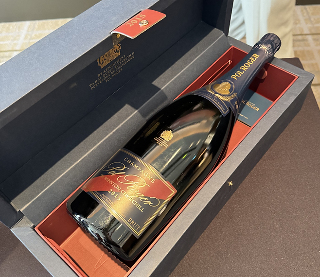 소비자가 약 150만원의 샴페인 '폴 로저 뀌베 써 윈스턴 처칠(Pol Roger Cuvee Sir Winston Churchill 2015)'.