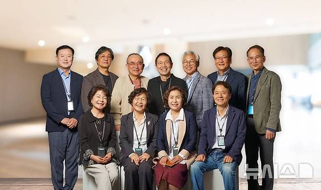 피티코리아 시니어 인턴 단체사진. /뉴시스