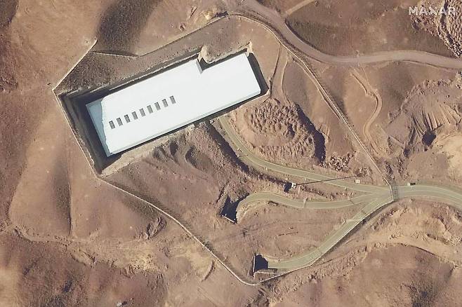 2월 12일  테헤란 남쪽에 있는 포르도 우라늄 농축 시설을 찍은 위성 사진./Maxar Technologies/ AFP 연합뉴스