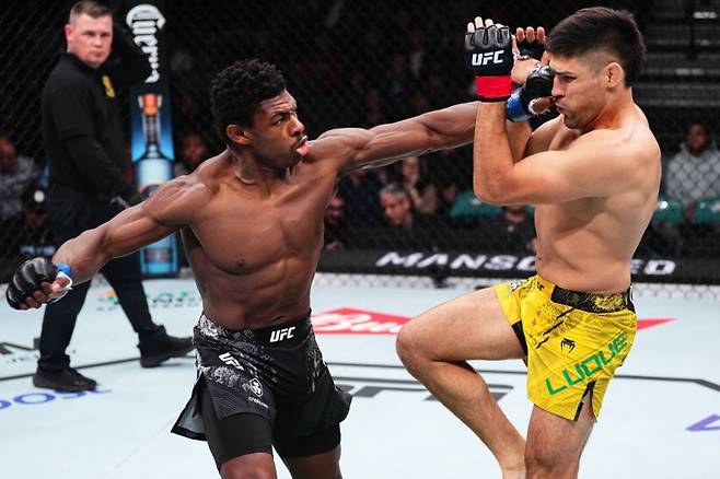 와킨 버클리(왼쪽). 사진=UFC