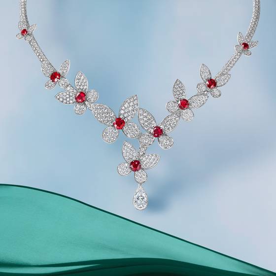 다이아몬드와 루비를 세팅한 그라프 버터플라이 하이주얼리 네크리스. 사진 그라프