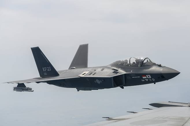 시험 비행중인 KF-21 시제기 / 사진=공군 제공