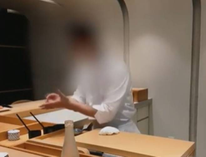 서울 강남에 위치한 유명 일식집 셰프가 종업원을 성폭행한 혐의로 경찰 수사를 받고 있는 것으로 전해졌다. [MBC]