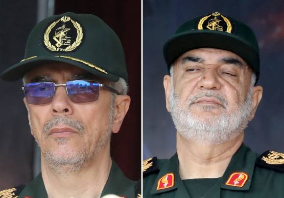 모하마드 바게리 이란군 참모총장(왼쪽)과 호세인 살라미 이란 이슬람혁명수비대(IRGC) 총사령관. AFP 연합뉴스