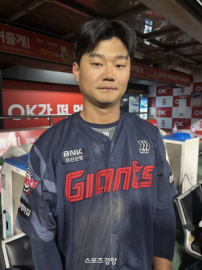 12일 수원 KT전을 마치고 인터뷰하는 롯데 손호영. 수원 | 김하진 기자