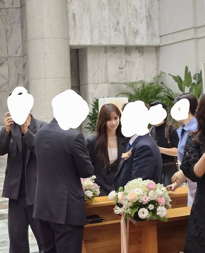 IMG_8430.jpeg 오늘자 친언니 결혼식에 간 카리나