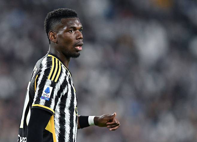 <yonhap photo-0634=""> epa10855201 (FILE) A file photograph dated 14 May 2023 shows Juventus' Paul Pogba reacting during the Italian Serie A soccer match Juventus FC vs US Cremonese at the Allianz Stadium in Turin, Italy, re-issued 11 September 2023. Juventus released a statement on 11 September 2023, that Paul Pogba was provisionally suspended after testing positive for testosterone. EPA/ALESSANDRO DI MARCO/2023-09-12 05:19:37/ <저작권자 ⓒ 1980-2023 ㈜연합뉴스. 무단 전재 재배포 금지.></yonhap>