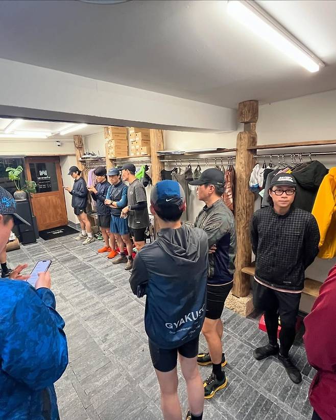 Wherever, a runners concept store in Jongno-gu, Seoul (Wherever)