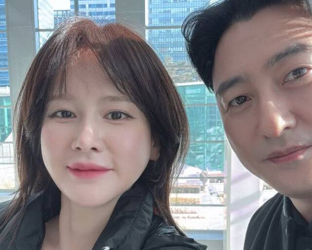 이혜원과 안정환은 2001년 결혼해 슬하에 1남 1녀를 키우고 있다. / 이혜원 소셜미디어