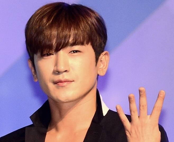 이민우가 그동안 감춰온 힘겨웠던 시간들을 고백했다. 뉴시스