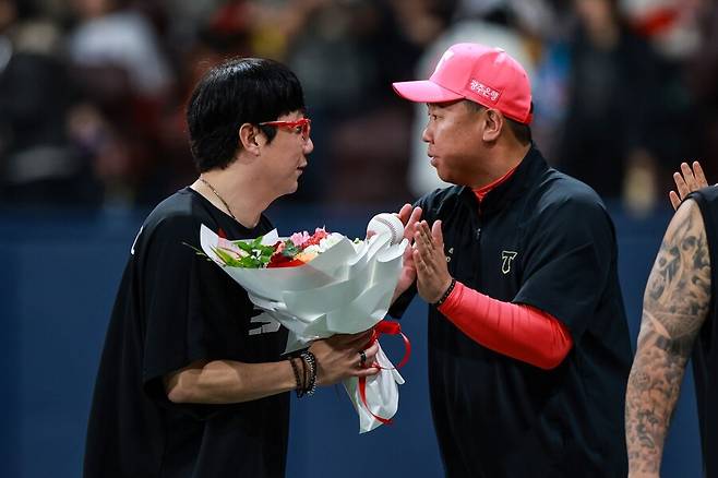 ▲ 시즌 뒤 내부 FA가 많은 KIA로서는 양현종과 계약을 빨리 푸는 것이 이득이 될 수 있다 ⓒKIA타이거즈