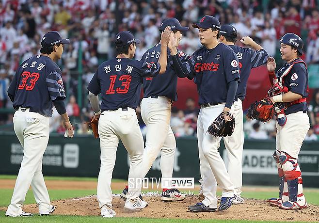 ▲ 감보아의 호투에 힘입어 3연승을 거두고 한숨을 돌린 롯데 ⓒ곽혜미 기자