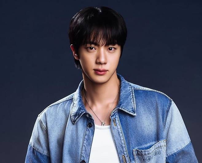 방탄소년단 진 'Don't Say You Love Me', 스포티파이 전세계·韓·日 모두 1위 亞솔로 3곡 중 1곡..日 20일째 1위