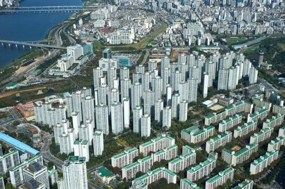가진 돈이 충분한데도&nbsp;서울 강남 아파트에 월세로 거주하는 부자들이 있다. GETTYIMAGES