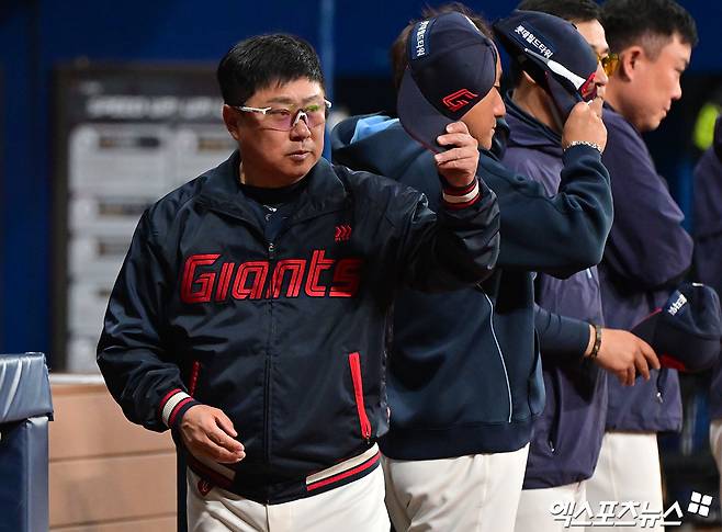 김태형 감독이 이끄는 롯데 자이언츠가 지난 12일 수원 KT위즈파크에서 열린 2025 신한 SOL Bank KBO리그 KT 위즈와의 팀 간 9차전에서 연장 10회 혈투 끝에 12-7로 승리, 2연승을 질주했다. 사진 엑스포츠뉴스 DB