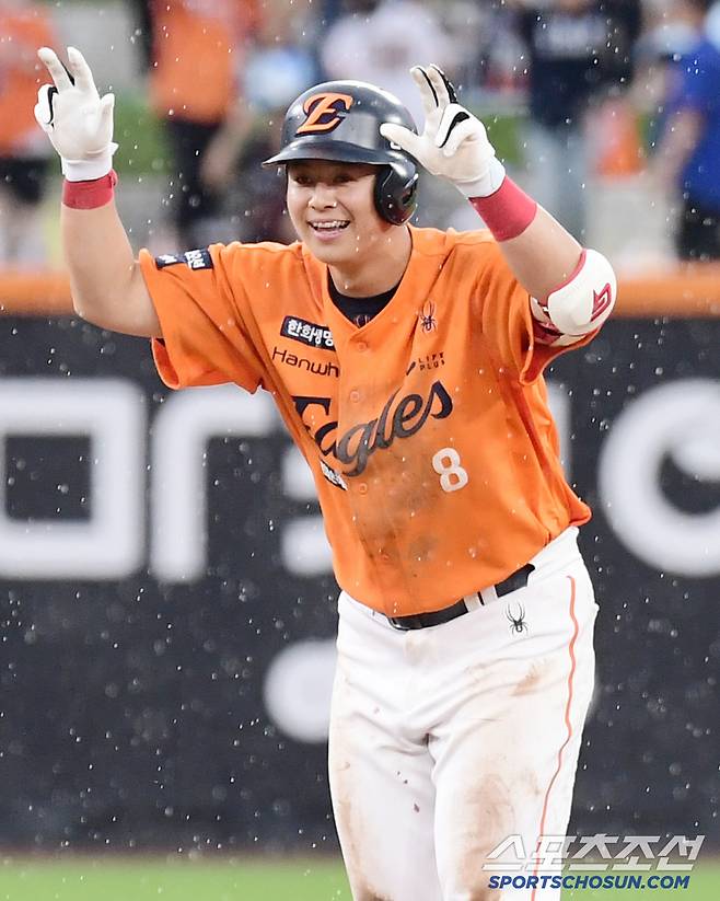 15일 대전 한화생명볼파크에서 열린 한화와 LG의 경기. 5회말 1타점 적시 2루타 날린 한화 노시환. 대전=송정헌 기자songs@sportschosun.com/2025.06.15/