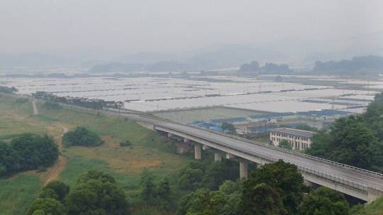 백제보 인근 시설하우스 모습. 곽우석 기자