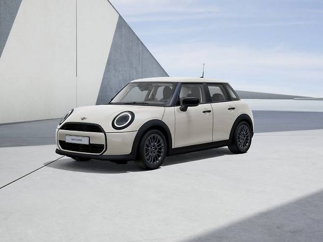MINI 코리아 20주년 기념 딜러 에디션_도이치모터스 비기닝 에디션. ⓒMINI 코리아