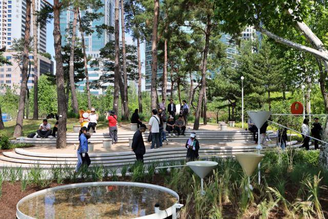 농심이 5월 22일부터 서울 동작구 보라매공원에서 열린 ‘2025 서울국제정원박람회’에 맞춰 조성한 정원. 농심 제공