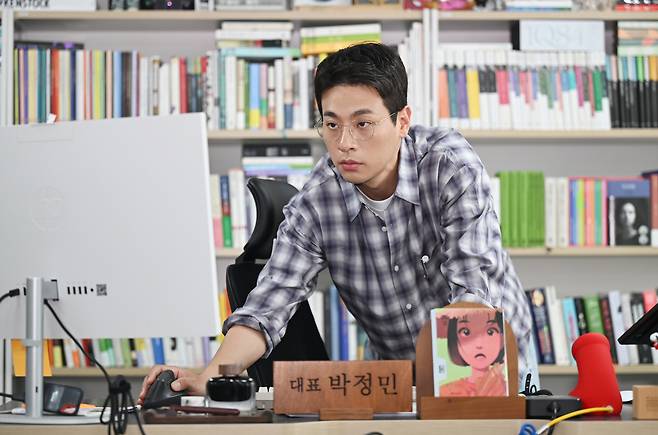 배우이자 출판사 ‘무제’ 대표인 박정민. 이한형 기자