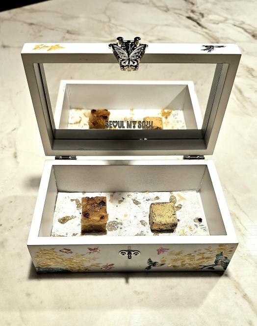 서울마이소울 자개함을 활용한 에드워드 리의 디저트 메뉴 ‘한입’. [사진 출처 = 서울시]
