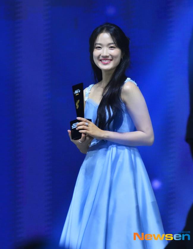 김혜윤, 뉴스엔DB