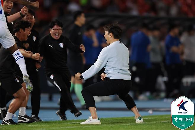 변성환 감독은 '3연승'을 외쳤다. 변 감독은 인천 유나이티드전을 준비하면서 코칭 스태프와 선수들에게 계속해서 '3연승'을 강조했다고 밝혔다. 변 감독의 동기부여 방식이었다. 사진 한국프로축구연맹