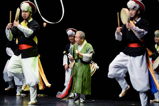 김덕수패 사물놀이의 공연 모습. 사진=평택시문화재단