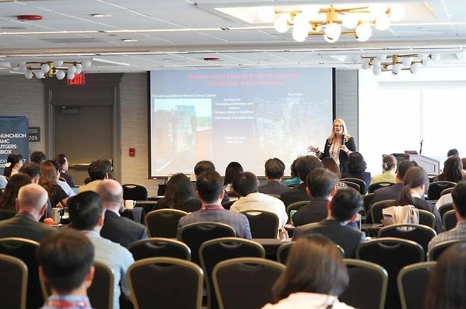 강원도 춘천시가 15일 (현지시간) 미국 보스턴 비콘 힐 호텔에서 ‘케이 바이오엑스 국제 심포지엄’을 개최했다. 춘천시 제공