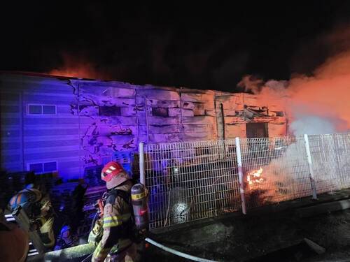 화성 양감면 전기차 배터리 재생공장 화재현장. 경기도소방재난본부 제공