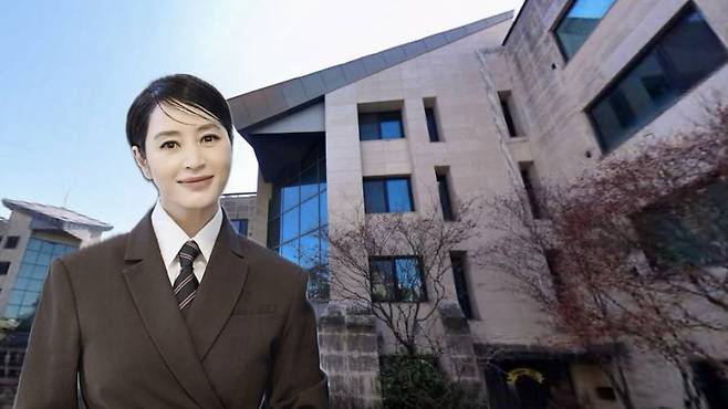 배우 김혜수와 그가 올해 3월 80억원에 매입한 서울 용산구 한남동 ‘한남리버힐’ 모습. [김혜수 공식 인스타그램·네이버지도 거리뷰 갈무리]