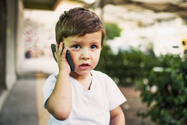 아이의 언어발달이 조금 느리다고 생각된다면 무작정 기다리기보다는 적극적으로 확인하고 대처하는 것이 좋다는 전문가 의견이 나왔다. 사진은 기사의 특정 사실과 관련 없음. 게티이미지뱅크