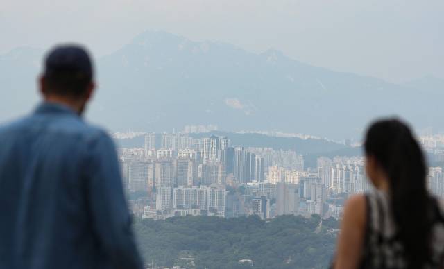 ▲서울 남산에서 바라본 성북구, 노원구 일대 아파트 단지. ⓒ연합뉴스