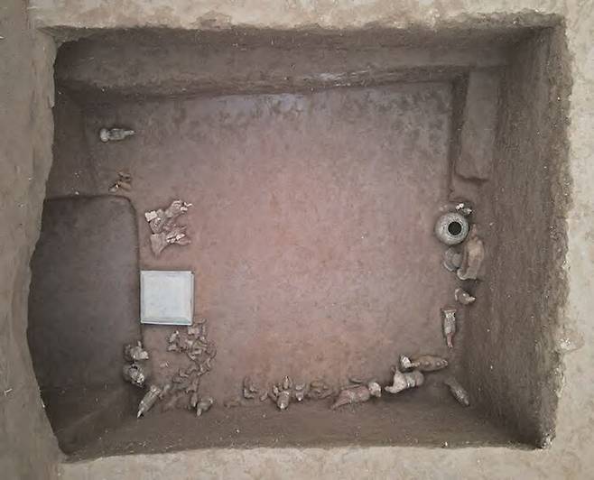 무덤 내부 모습
