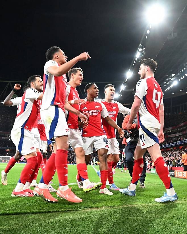 아스널은 EPL에서 꾸준히 최상위권을 지켜온 ‘전통의 강호’이지만 우승과는 인연이 닿지 않았다. 3년 연속 준우승 악몽을 끊기 위해 아스널은 올 여름 대대적인 전력보강을 계획하고 있다. 사진출처|아스널 페이스북