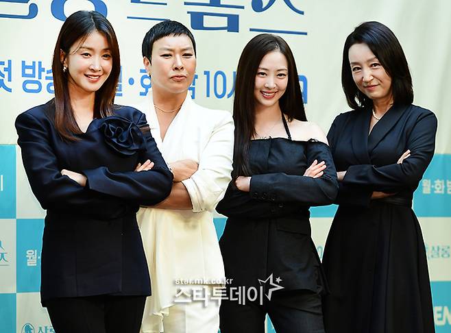 ‘살롱 드 홈즈’ 제작발표회에 참석한 이시영(왼쪽부터), 정영주, 김다솜, 남기애. 사진| 강영국 기자