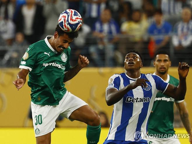 포르투와 파우메이라스의 경기 장면 [로이터=연합뉴스]