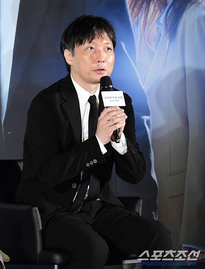 17일 롯데시네마 건대입구에서 영화 '전지적 독자 시점' 제작보고회가 열렸다. 인사하는 김병우 감독. 자양동=송정헌 기자songs@sportschosun.com/2025.06.17/