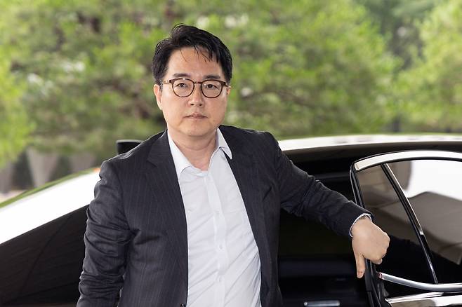 심우정 검찰총장이 5월 16일 오전 서울 서초구 대검찰청으로 출근하고 있다./뉴스1