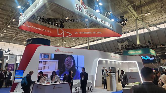 16일(현지 시각) 미국 보스턴에서 열린 바이오USA에 SK바이오팜이 마련한 전시 부스./보스턴=허지윤 기자