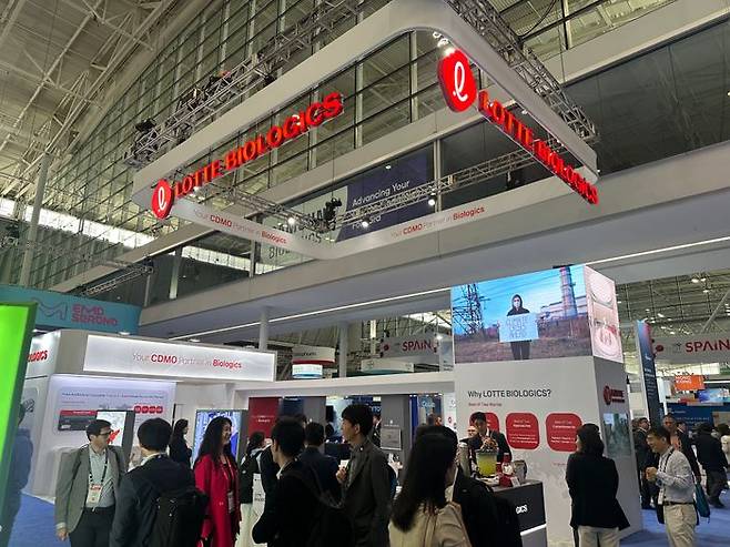 2025 바이오 USA 전시장 내 롯데바이오로직스 부스 전경 ⓒ데일리안 이소영 기자