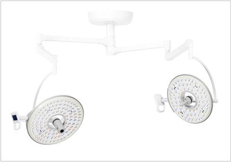 덴티스가 개발한 루비스 수술등(L400, M400)