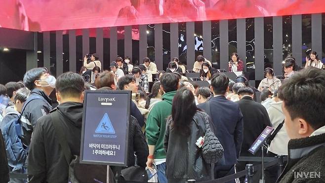 ▲ 저~기는 영광의 벽을 체험할 수 있었던 모바일 싱글 플레이 체험 존